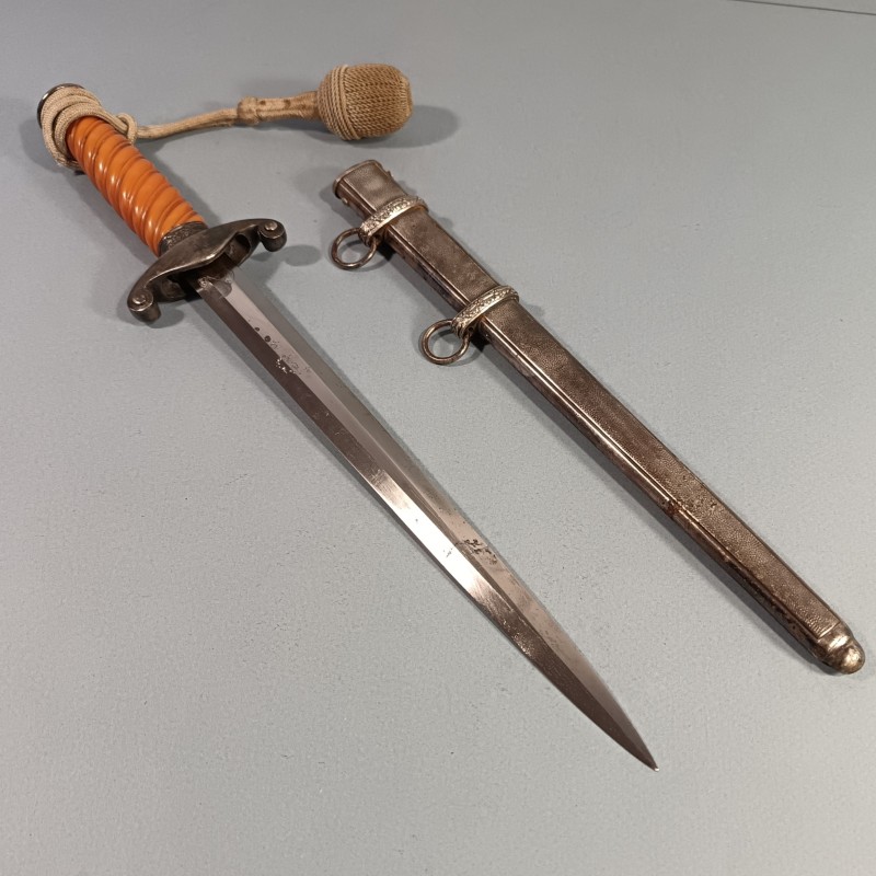 DAGUE ALLEMANDE WEHRMACHT POUR LA HEER MODELE 1935 AVEC POIGNEE ORANGE ET DRAGONNE MARQUAGE CARL WUSTHOF SOLINGEN